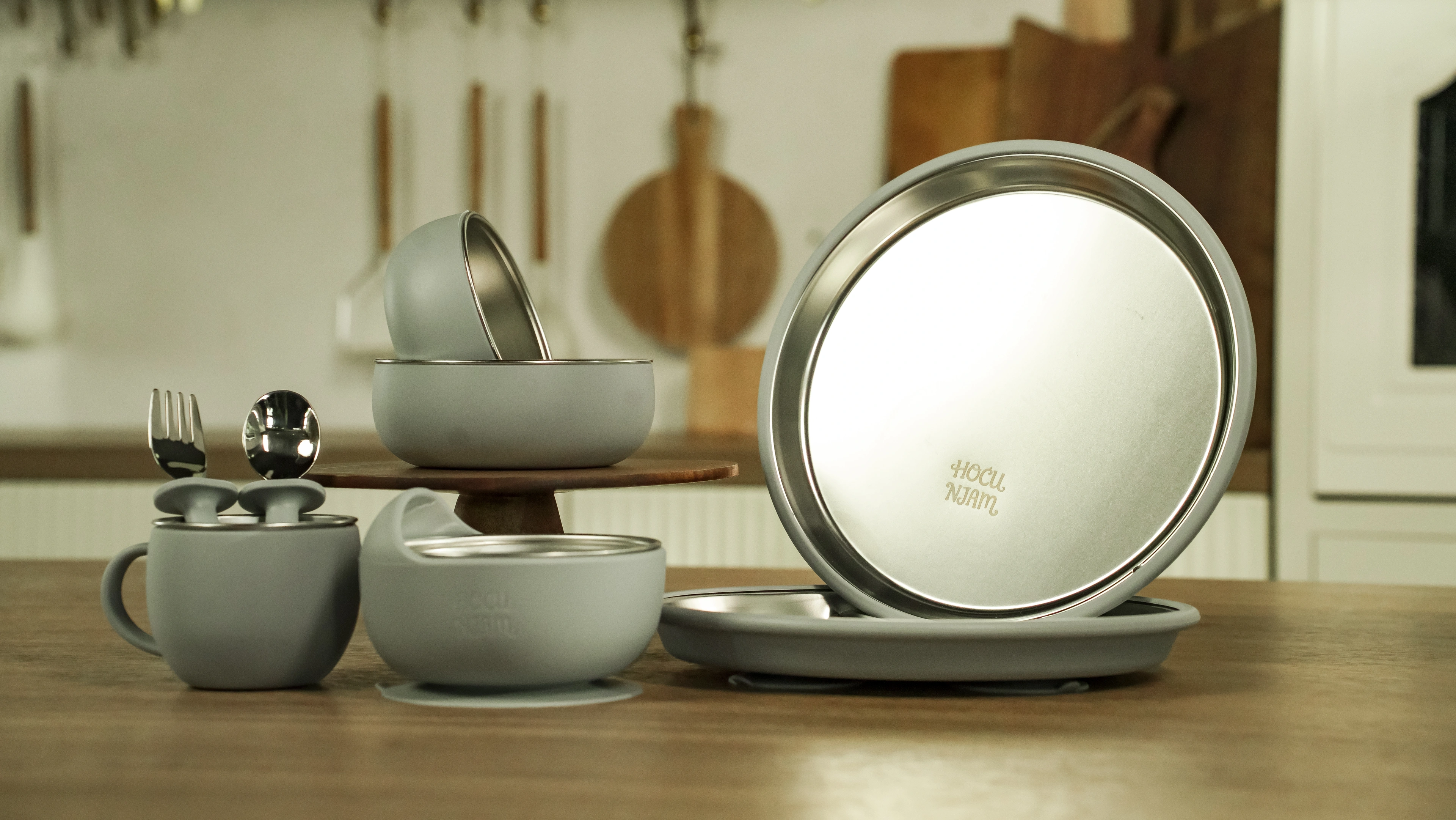 Safe stainless steel tableware for babies and kids — non-toxic, durable, and designed for self-feeding.